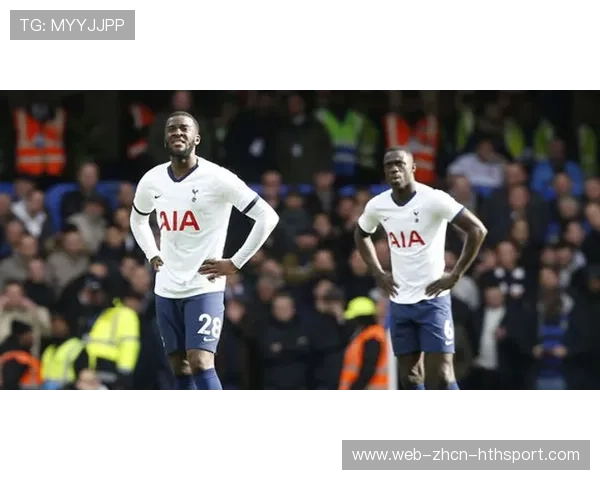 利兹联主场反击如潮，恩东贝莱中场调度成致胜环节